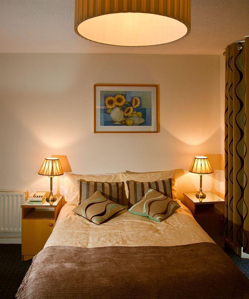 Dobbins Inn Carrickfergus Exteriör bild