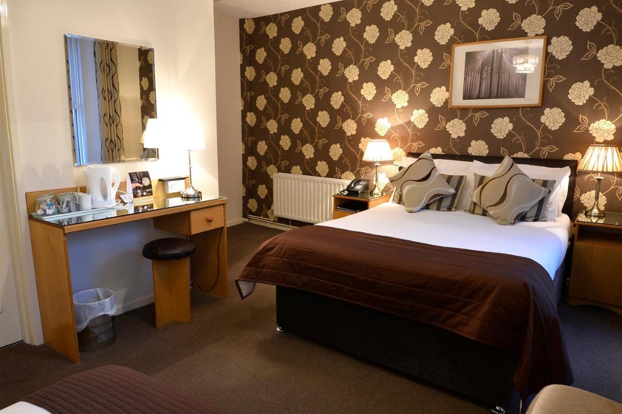 Dobbins Inn Carrickfergus Exteriör bild